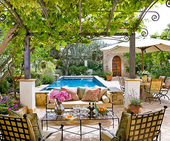 Outdoor Living: Summer Entertaining Made Simple